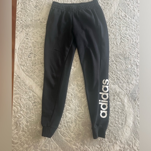 Adidas Jogging Pants Logo - Picture 2 of 4